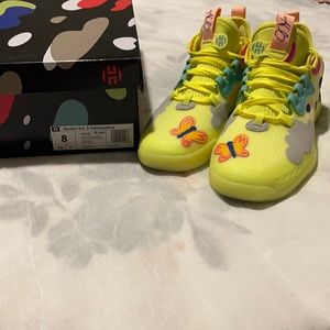 Harden Vol.5 Futurenatura Adidas.